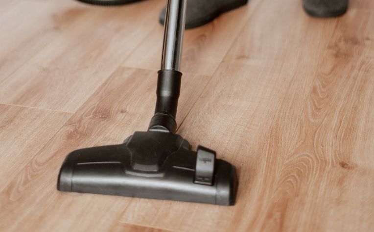 Vacuum on Healthy Hardwood Flooring